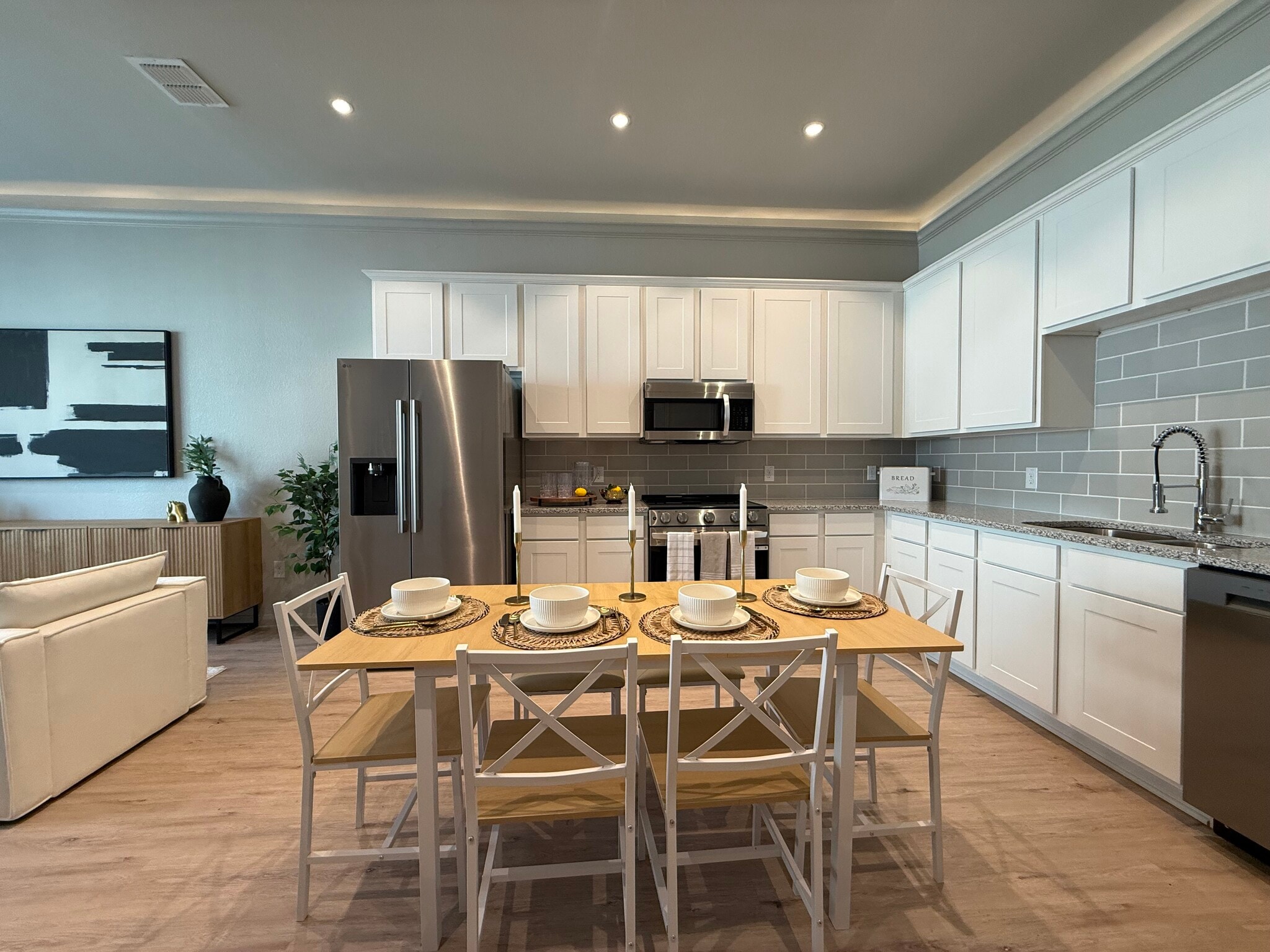 Building Photo - 2610 FM 1044