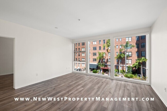 Building Photo - Banker's Hill 2 Bedroom at Park at Sixth, ...