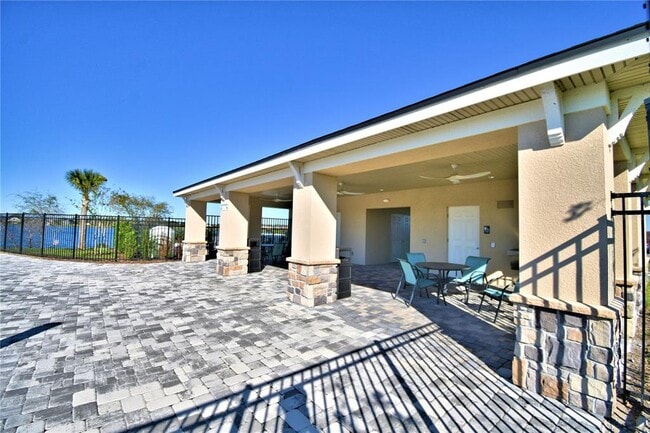 Building Photo - 605 Vittorio Dr