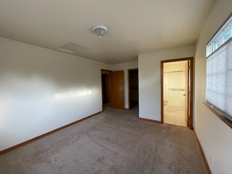Building Photo - 6336 Pryor St