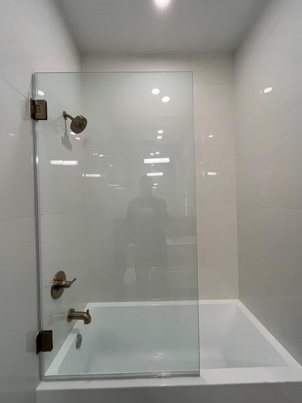 Building Photo - 51 Grace St