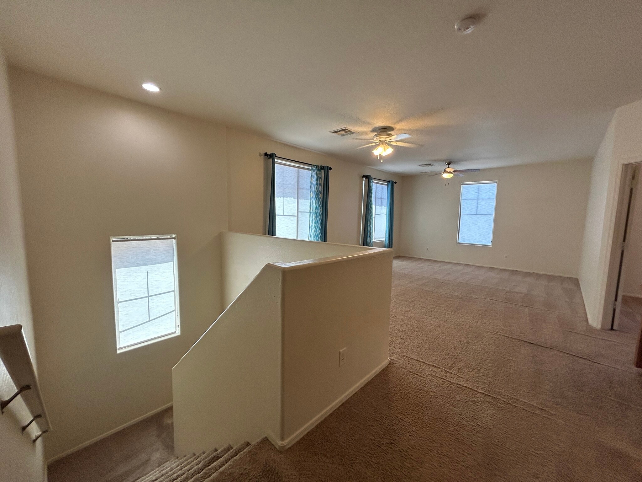 Building Photo - 3161 S Southwind Dr