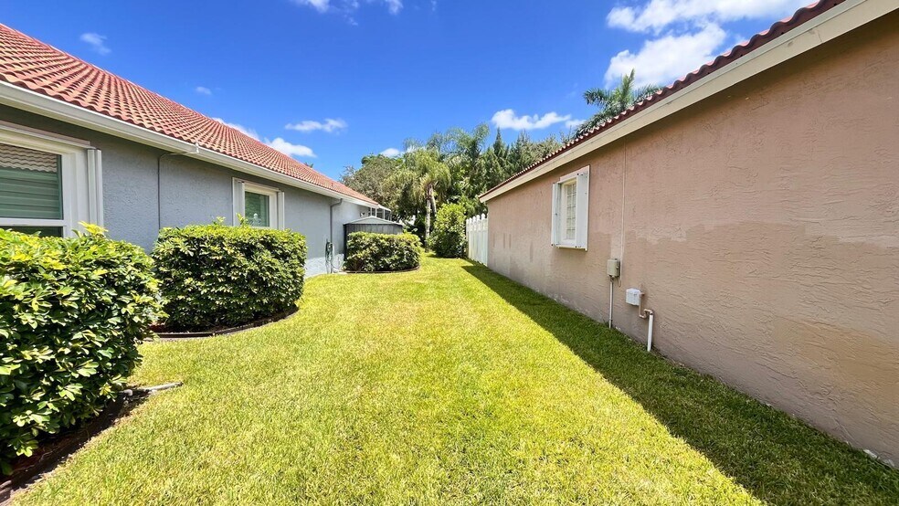 Building Photo - 1627 Oak Berry Cir