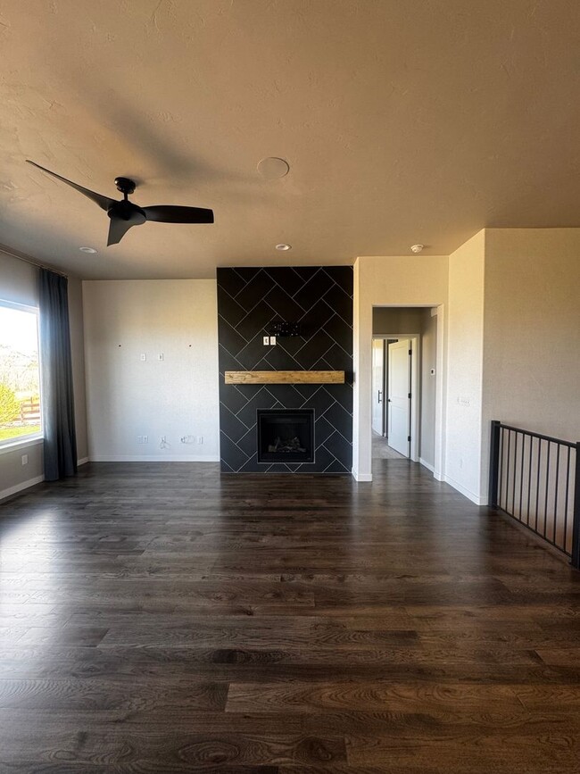 Building Photo - 9996 Antelope Ravine Dr