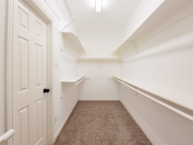 Building Photo - 21122 Golden Sycamore tr