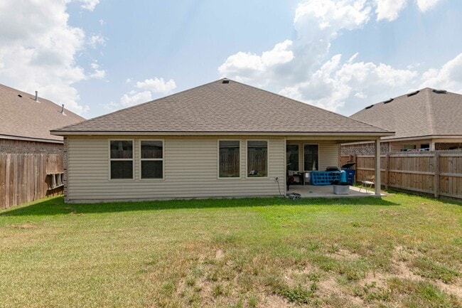 Building Photo - 4 bedroom home for rent in Youngsville