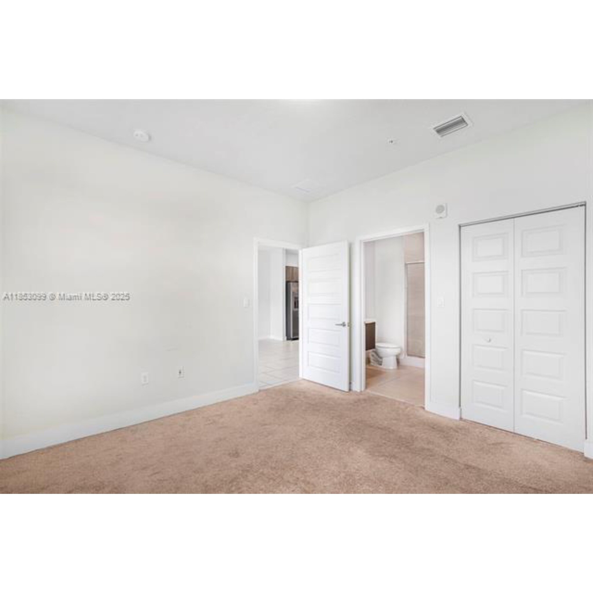 Building Photo - 7865 NW 104th Ave