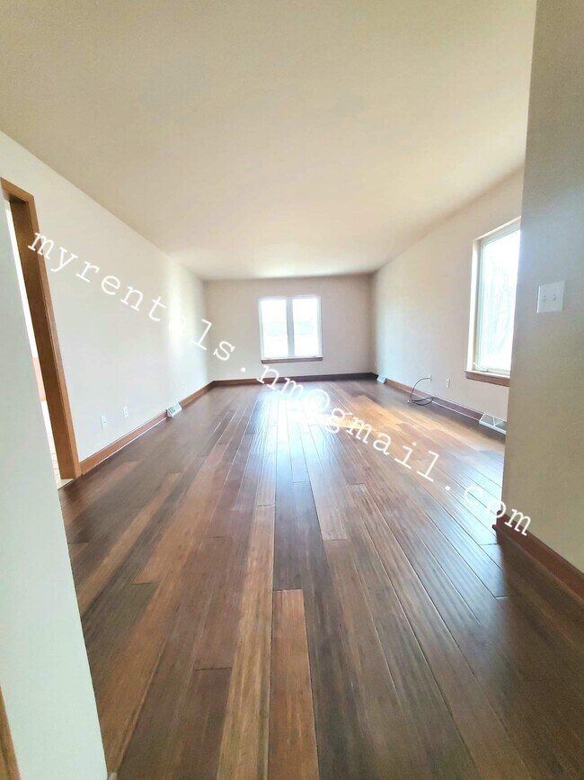 Building Photo - 8309 14th Ave