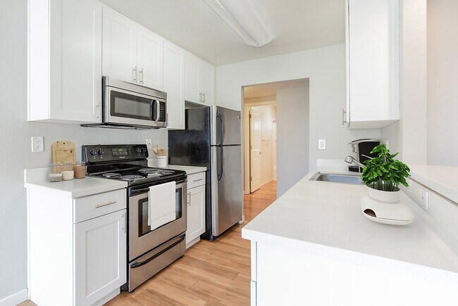 Building Photo - The Rexford