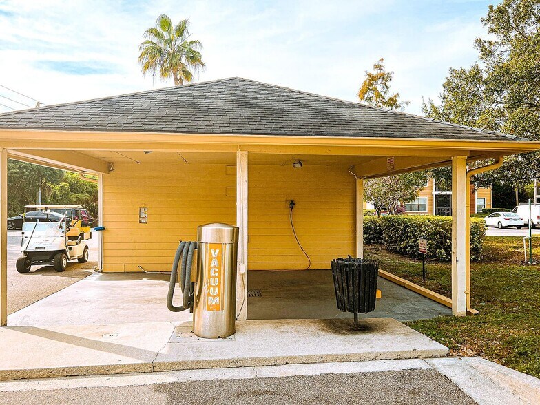 Building Photo - 11901 4th St N