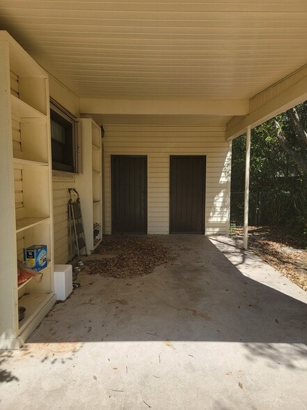 Building Photo - 133 California Dr NE