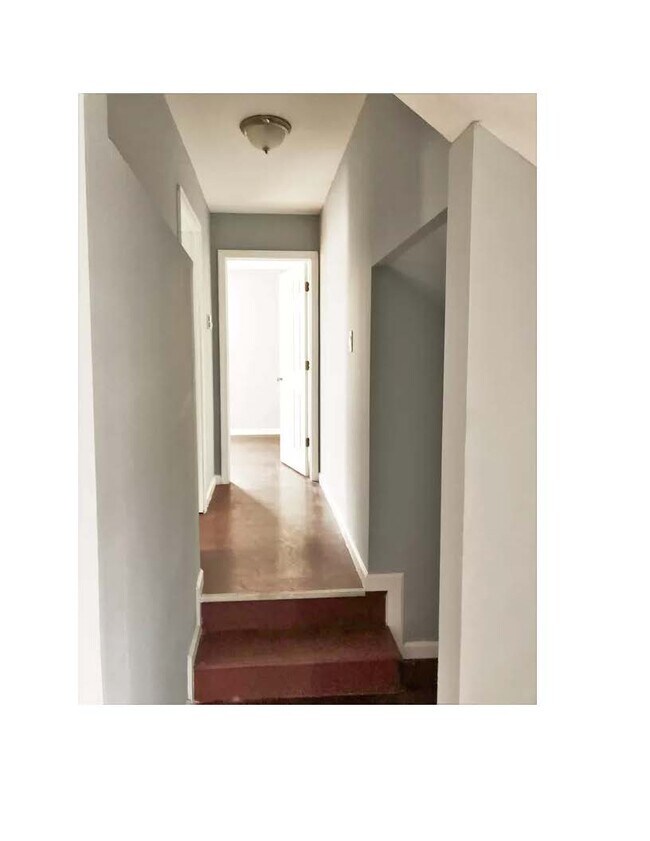 Building Photo - 212 Port Ave