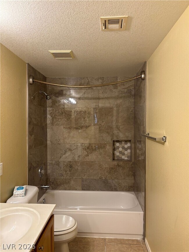 Building Photo - 1400 Pullman Pointe Ct