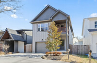 Building Photo - 135 Everly Dr