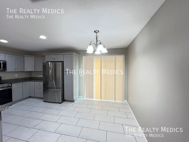 Building Photo - 461 Malauka Loop