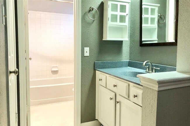 Building Photo - 3111 Tom Green St