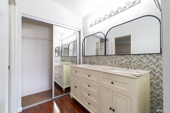 Building Photo - 2bd / 2ba Condo in the Arbors community in Ewa Beach