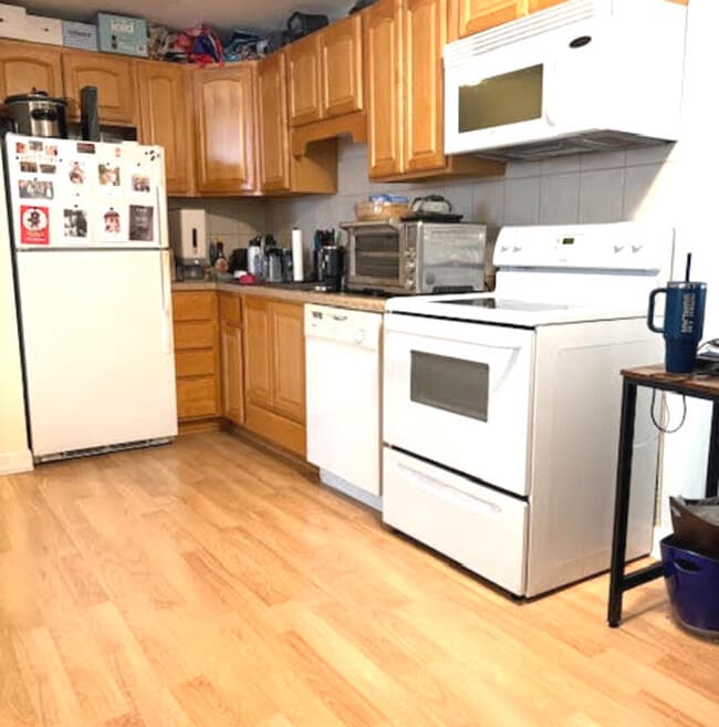 Building Photo - 1339 N Dearborn St