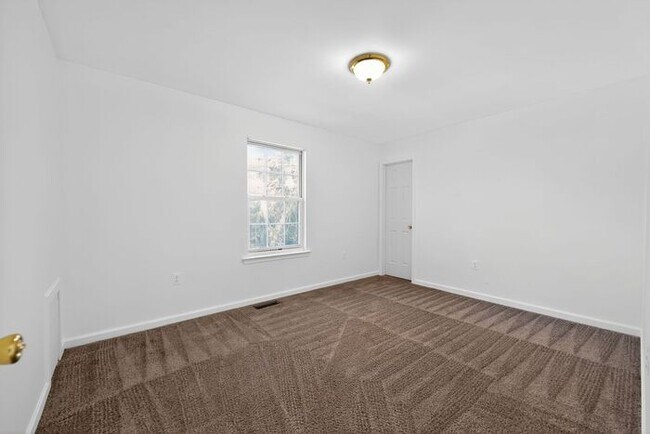 Building Photo - 11176 Carroll Dr