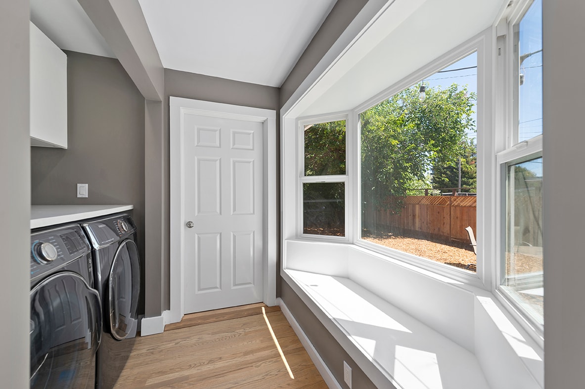 Nook - 944 Bruno St