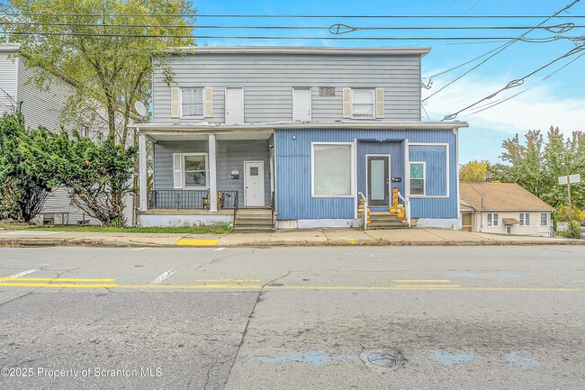 Building Photo - 1200 Main St