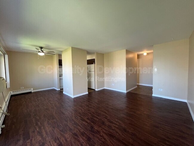 Building Photo - 838 College Blvd