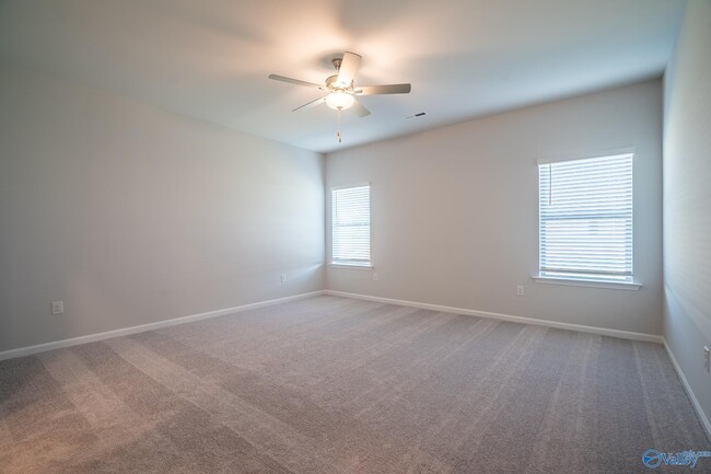 Building Photo - 203 Osceola Cir