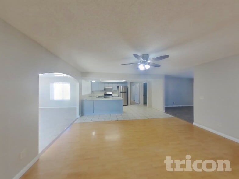 Building Photo - 3613 W Oakland St