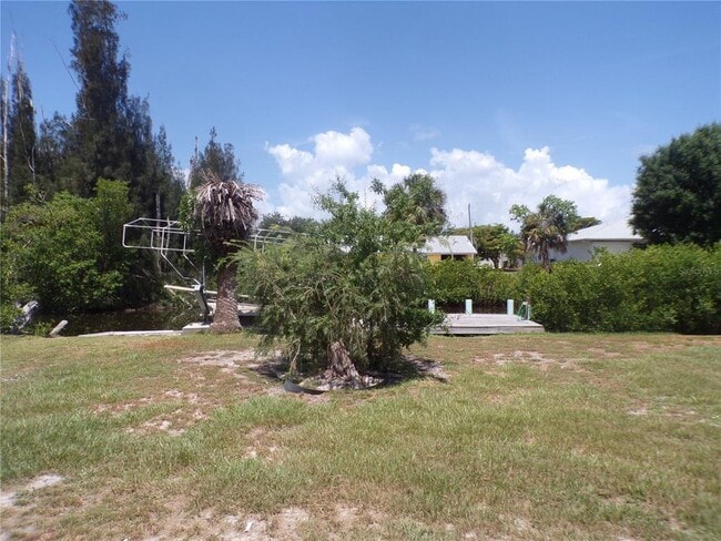 Building Photo - 421 Orchid Dr