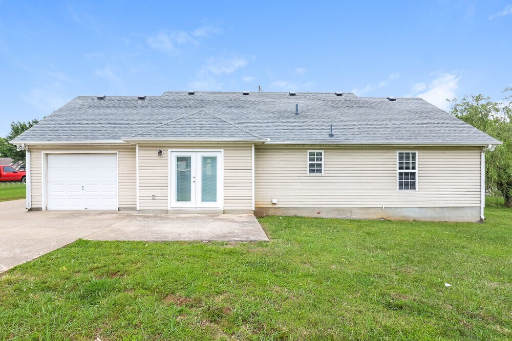 Building Photo - 1912 Guildford Dr