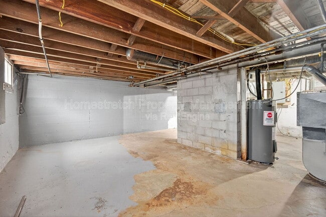 Building Photo - 5 Van Crest Ln