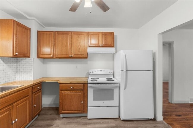 Building Photo - 5219 Somers Point Rd