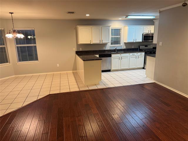 Building Photo - 1401 Hill Lockwoods Dr