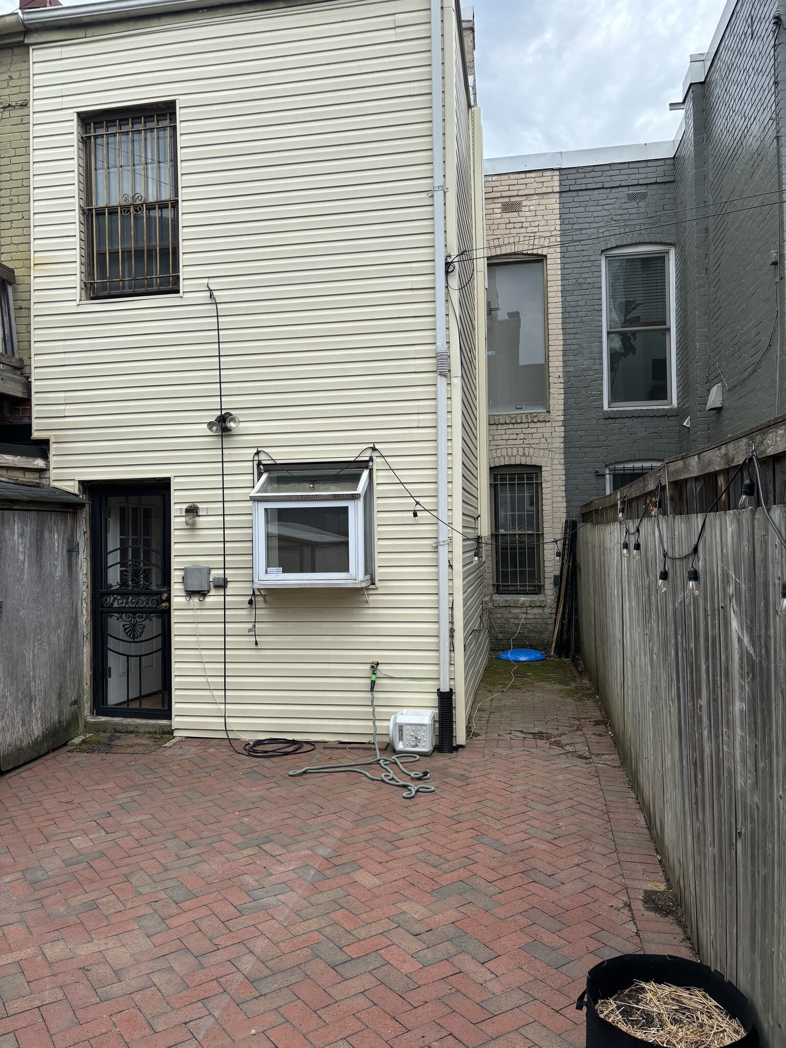 Back Patio - 1022 G St NE