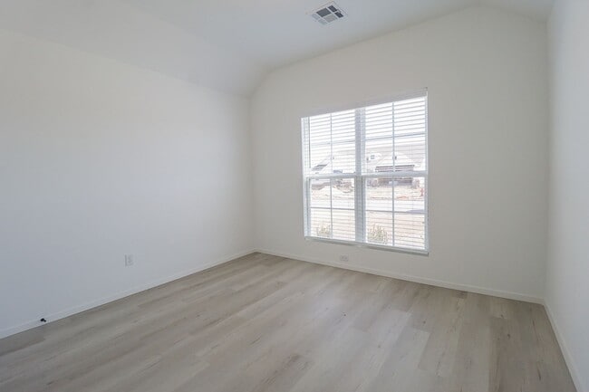 Building Photo - 4 Bed 3 Bath New Construction Simmons Home at Pine Valley Ranch