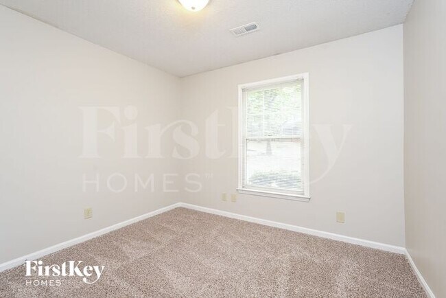 Building Photo - 5312 Carolwood Dr