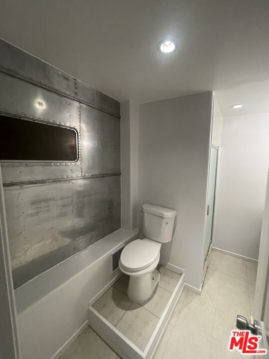 Building Photo - 272 N Topanga Canyon Blvd