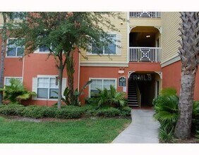 Building Photo - Spacious  and nice 2nd floor 2bed/1bath un...