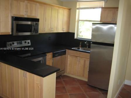 Primary Photo - 1801 S Treasure Dr
