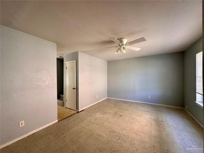 Building Photo - 9 E Sugarcane Dr