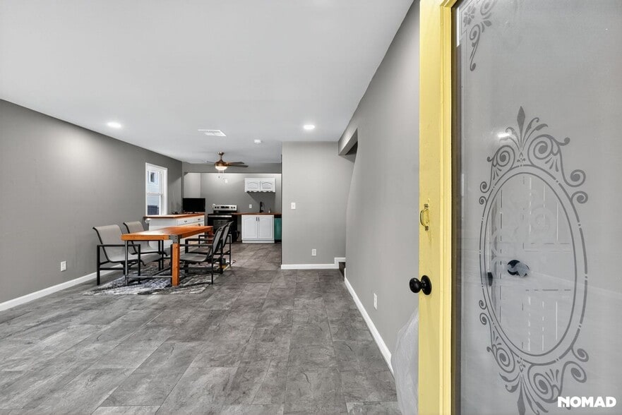 Building Photo - 1604 Westwood Ave SW