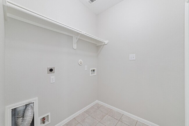 Building Photo - 11911 Cittanova Dr