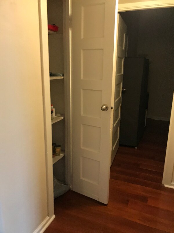 Building Photo - 406 N Delaware St