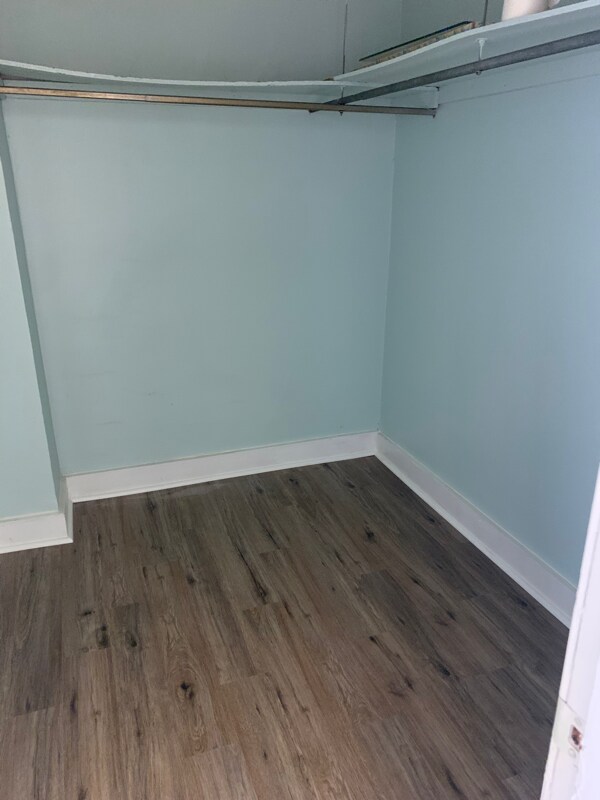 Building Photo - 142 S Union St