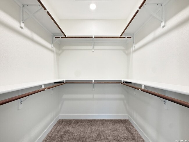 Building Photo - 656 Skyline Dr