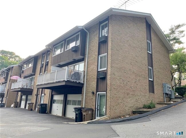 Building Photo - 59 Rock Spring Rd