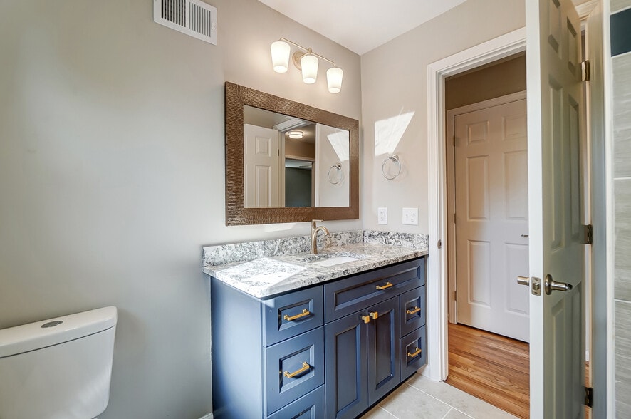 Building Photo - 271 Albright Dr