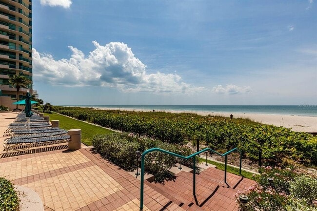 Building Photo - 1560 Gulf Blvd