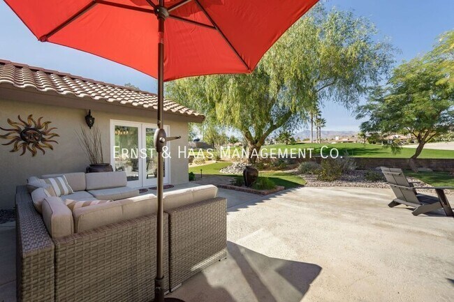 Building Photo - 8780 Warwick Dr