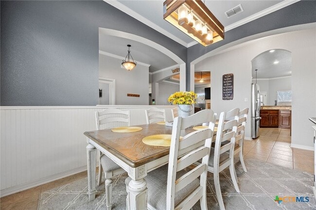 Building Photo - 1704 Dawson Spur